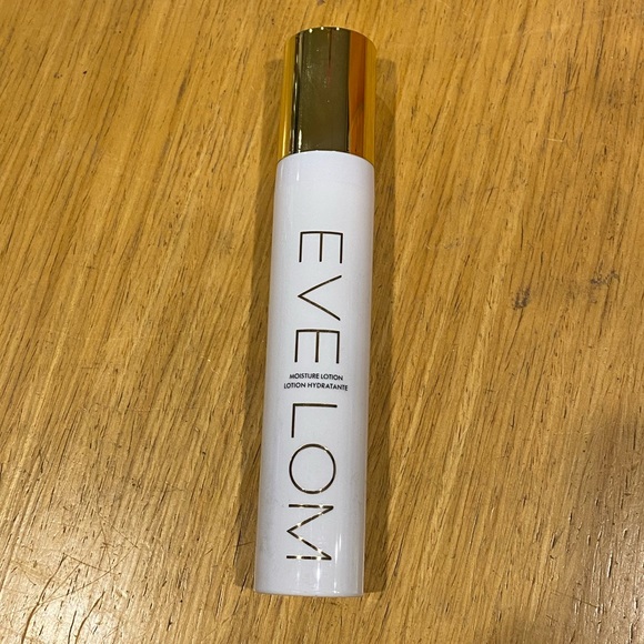 eve lom moisture lotion